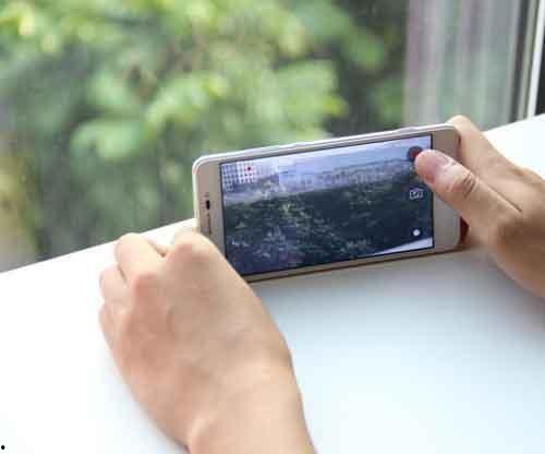 如何在手机上拍视频