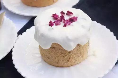 吃爆浆蛋糕视频,甜蜜瞬间尽在眼前